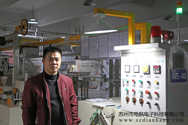 1636427815.jpg 人物照1.jpg